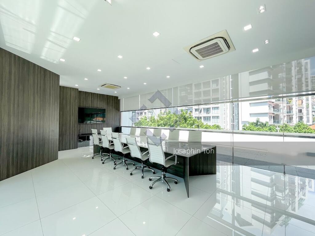 Sultan-link (D9), Office #313744311